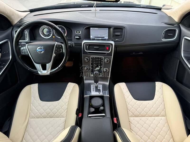 Volvo V60 2.4/UNI.KAT/reg1.god