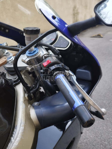 Kawasaki zx6r
