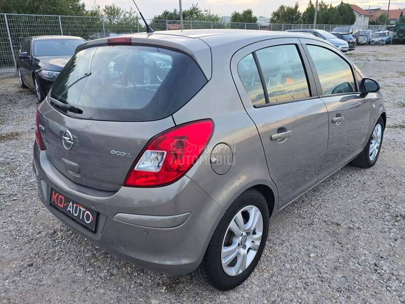 Opel Corsa D 1.3 cdti cosmo