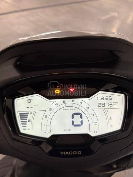 Piaggio Beverly 400 HPE