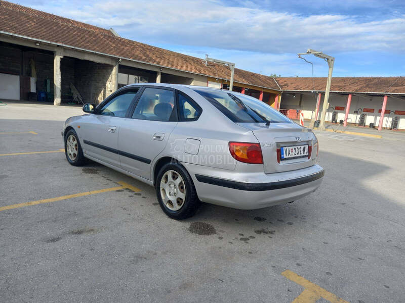 Hyundai Elantra 1.6 V L A S N I K