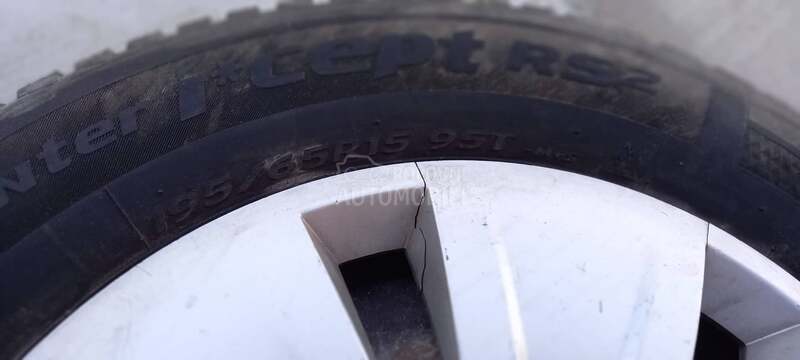 Hankook 195/65 R15 Zimska