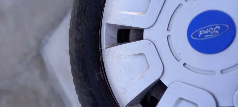 Hankook 195/65 R15 Zimska
