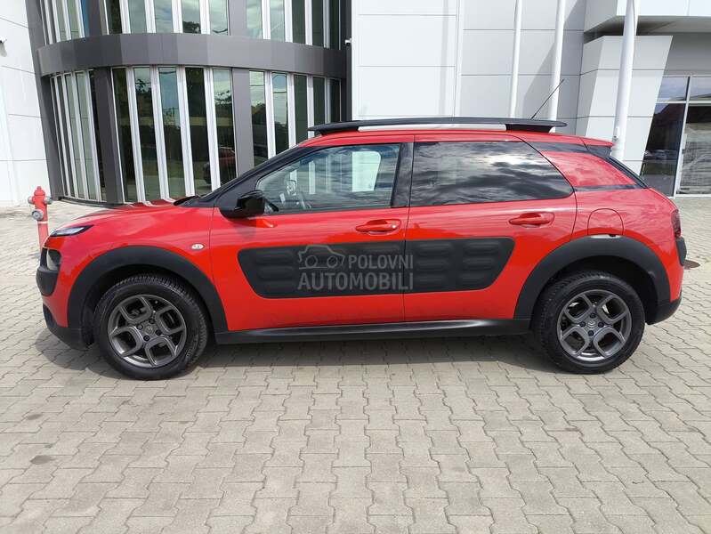 Citroen C4 Cactus 1.2 SHINE N.A.V.I