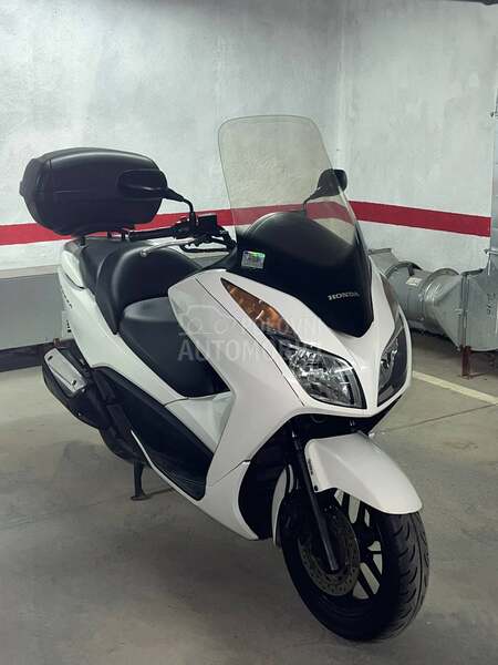 Honda NSS300 Forza