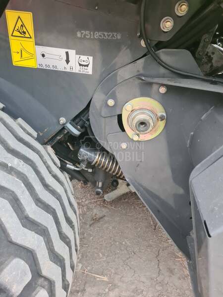 Claas Variant 460RC