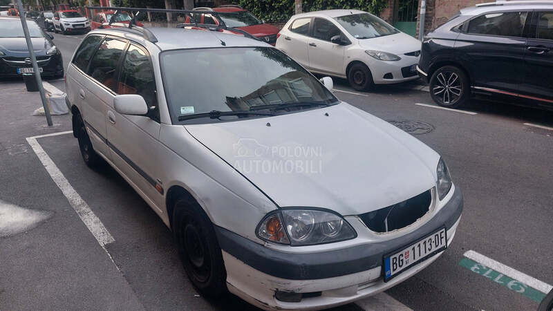 Toyota Avensis 