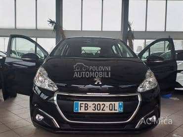 Peugeot 208 1.2NAV LED USB 35000 Peugeot 208 1.2NAV LED USB 35000