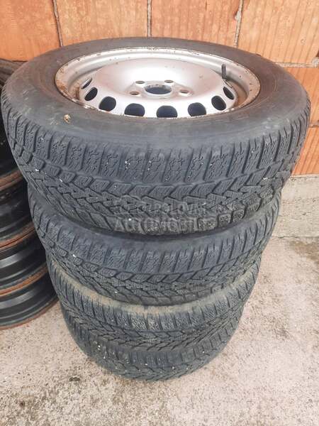 Dunlop 195/65 R15 Zimska