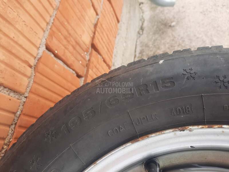 Dunlop 195/65 R15 Zimska
