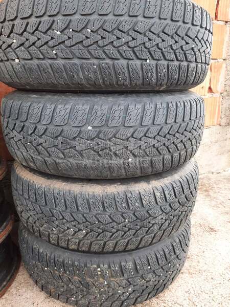 Dunlop 195/65 R15 Zimska