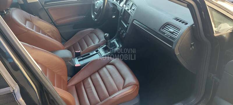Volkswagen Golf 7 1.2tsi  higline