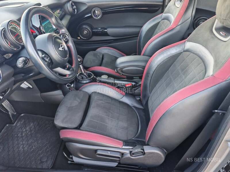 MINI John Cooper Works 231PS AUT/Pano/Harm