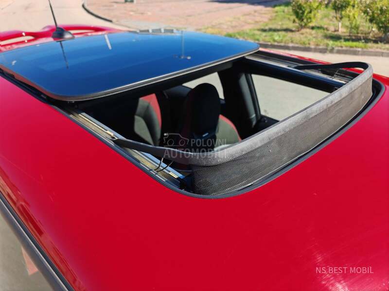 MINI John Cooper Works 231PS AUT/Pano/Harm