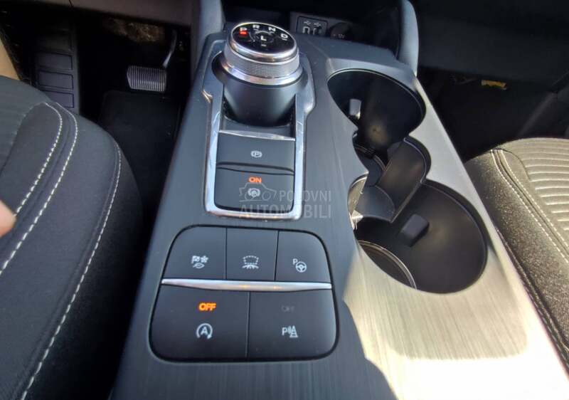 Ford Kuga Titan X/HUD/Virt/LED
