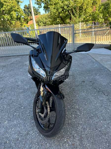 Kawasaki ninja 300