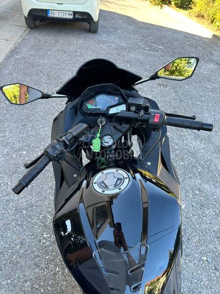 Kawasaki ninja 300