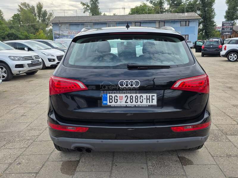 Audi Q5 2.0tdi LED/NAVREG