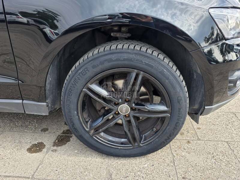 Audi Q5 2.0tdi LED/NAVREG