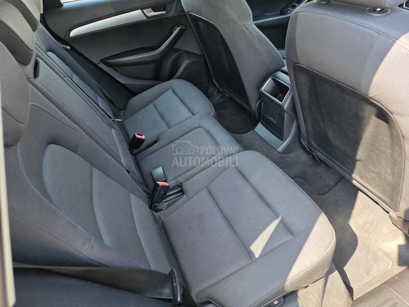 Audi Q5 2.0tdi LED/NAVREG