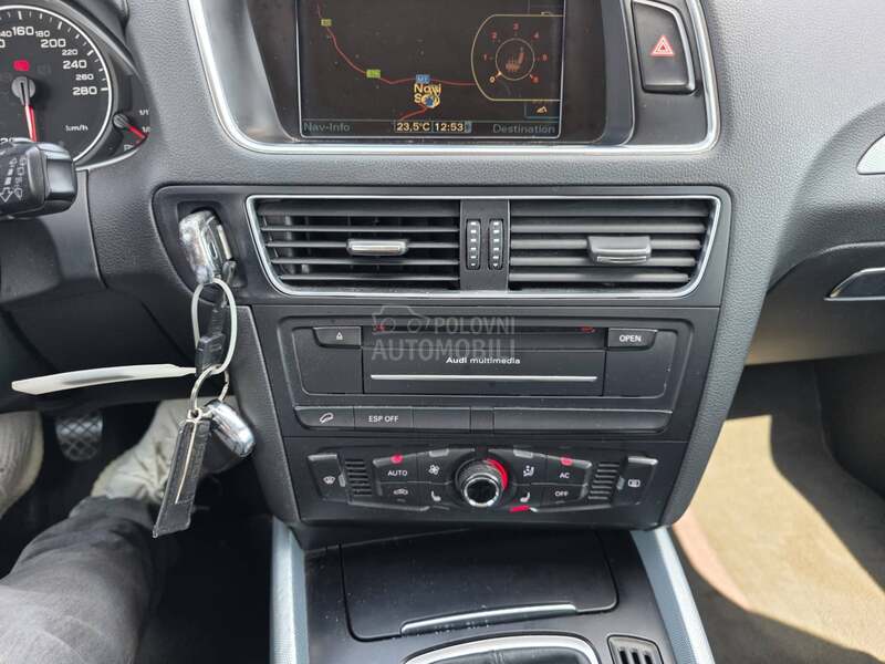 Audi Q5 2.0tdi LED/NAVREG