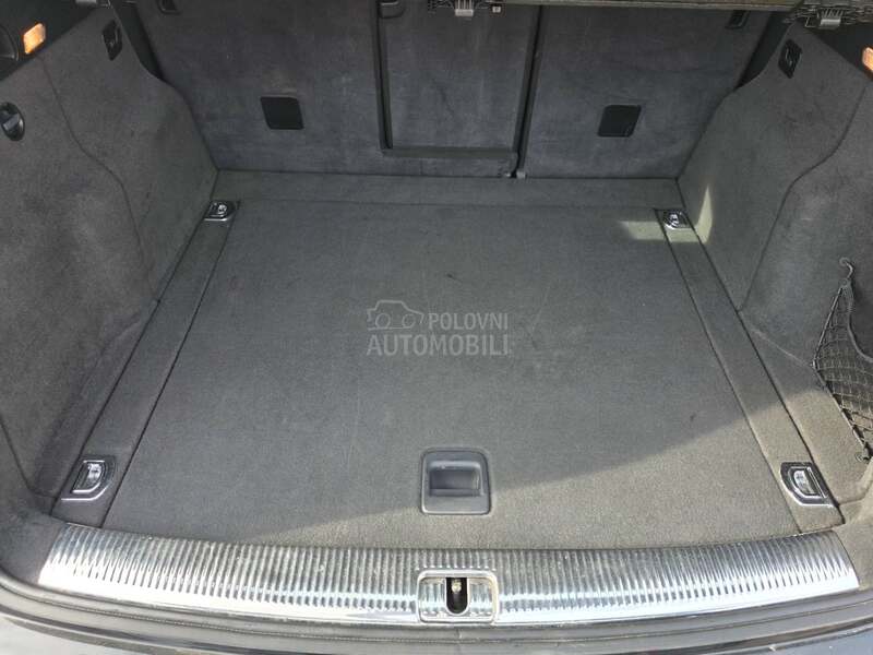 Audi Q5 2.0tdi LED/NAVREG