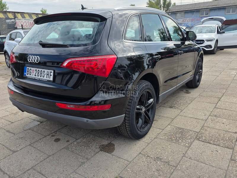 Audi Q5 2.0tdi LED/NAVREG