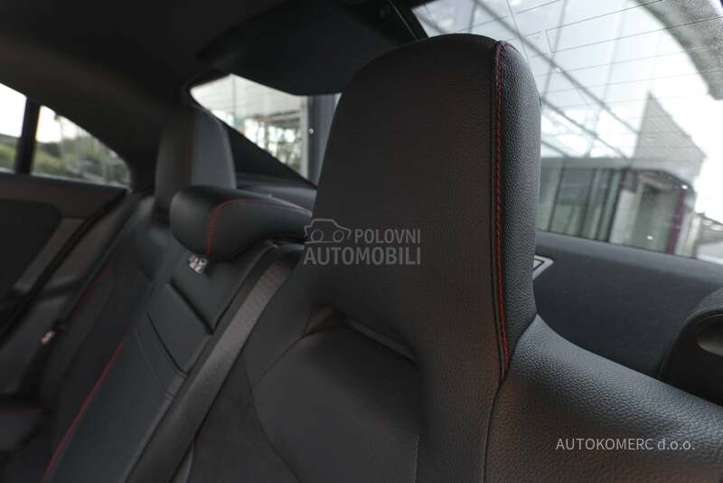 Mercedes Benz CLA 200 AMG Line
