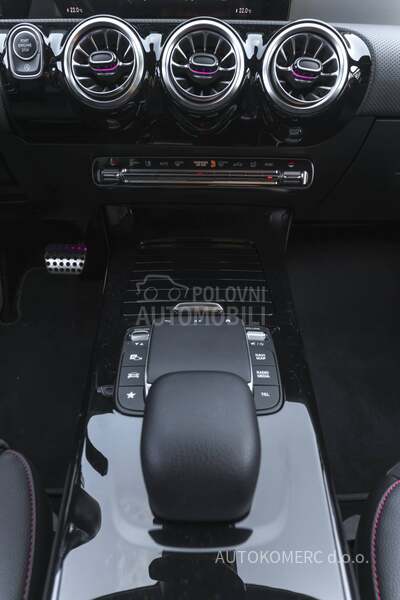 Mercedes Benz CLA 200 AMG Line