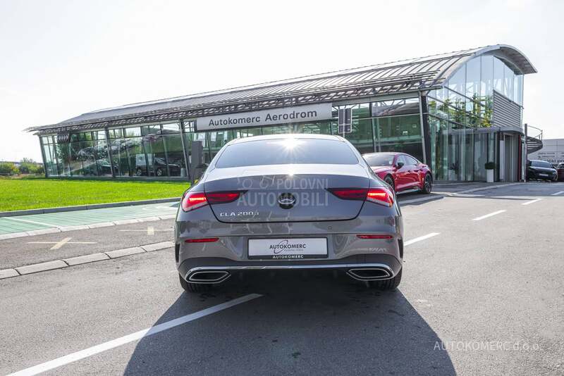 Mercedes Benz CLA 200 AMG Line