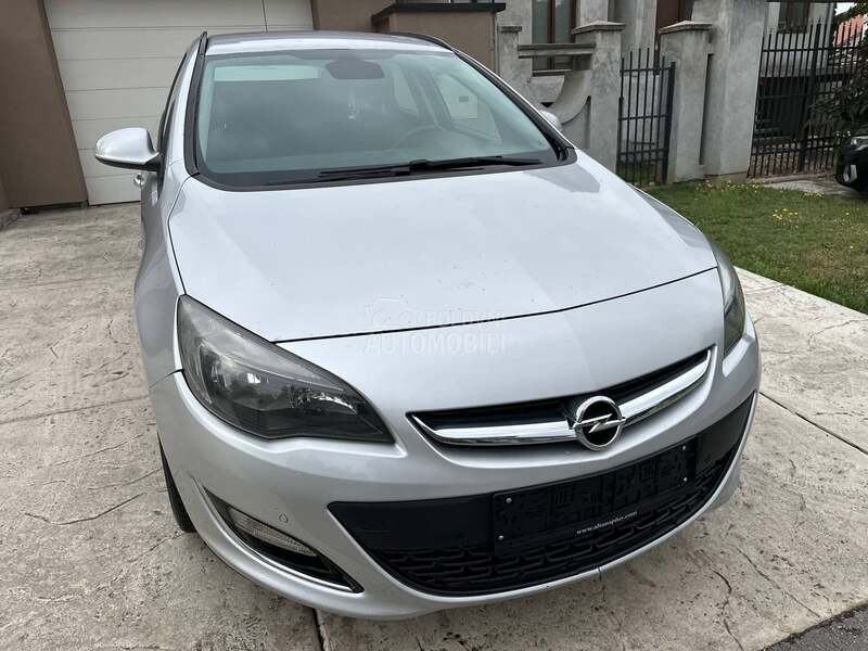 Opel Astra J 1.7CDTI ENJOY