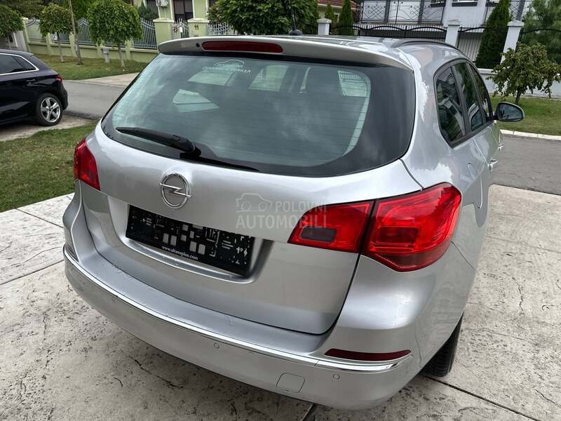 Opel Astra J 1.7CDTI ENJOY