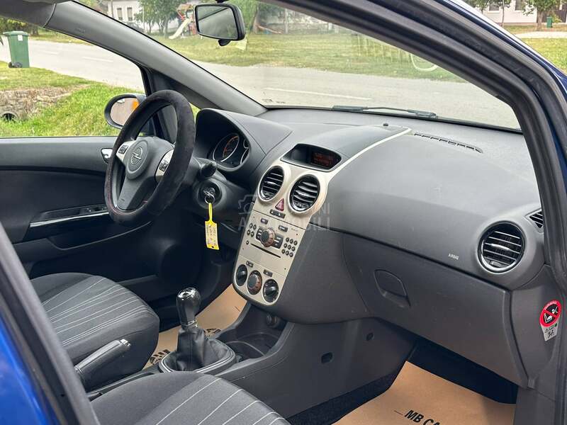 Opel Corsa D 1.4