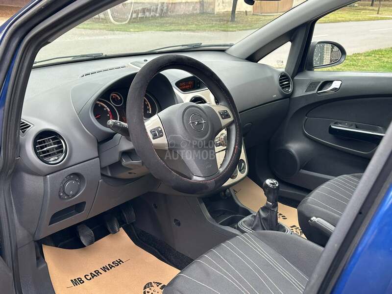 Opel Corsa D 1.4