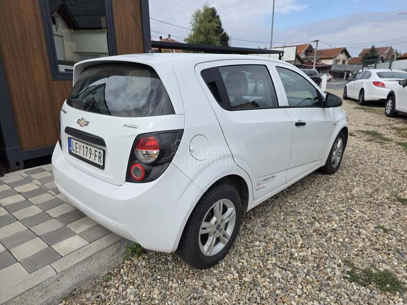 Chevrolet Aveo 1.2 16v OPEL T O P