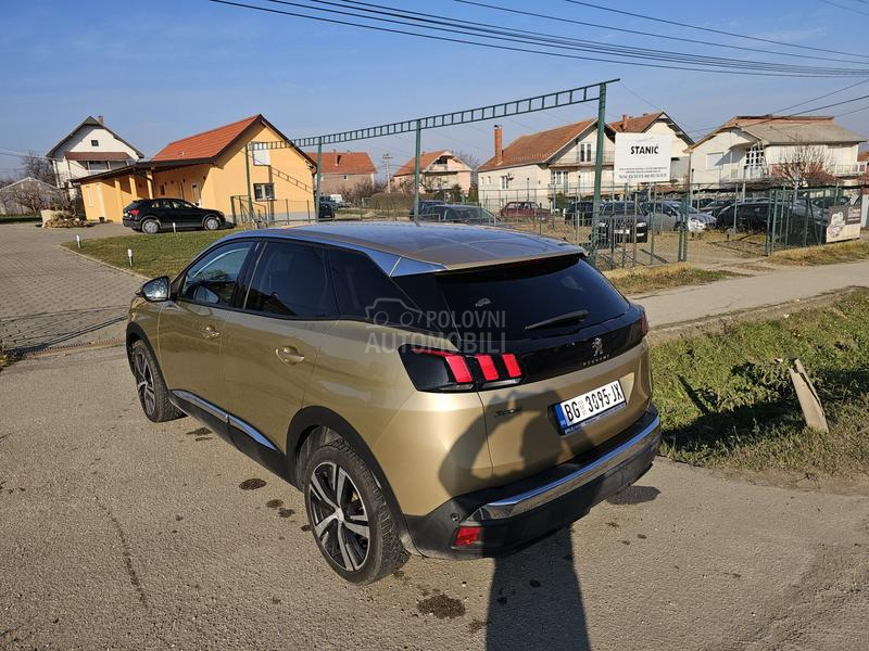 Peugeot 3008 1.5BLUEHDI ALLURE