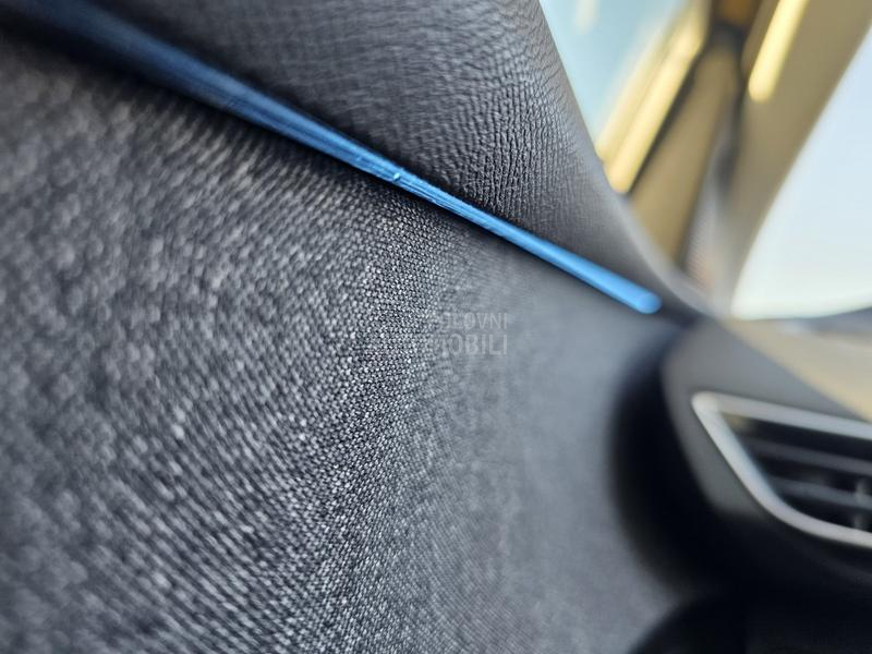 Peugeot 3008 1.5BLUEHDI ALLURE