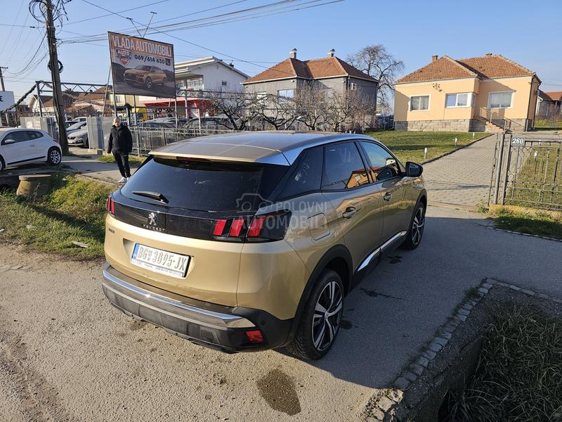 Peugeot 3008 1.5BLUEHDI ALLURE