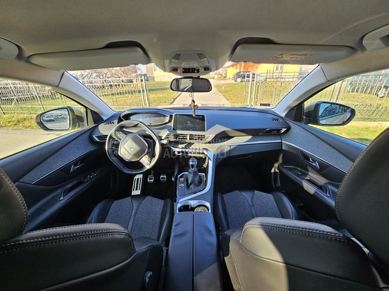 Peugeot 3008 1.5BLUEHDI ALLURE
