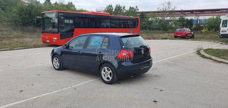 Volkswagen Golf 5 4// M O T I O N