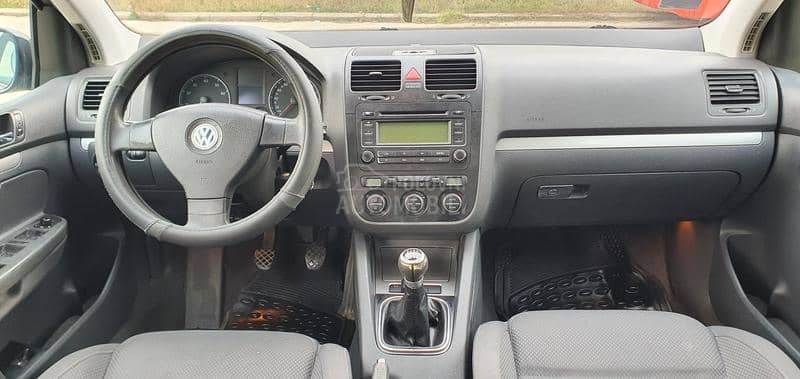 Volkswagen Golf 5 4// M O T I O N