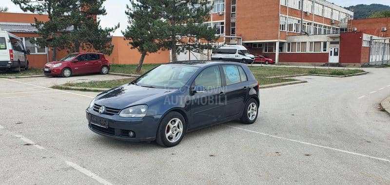 Volkswagen Golf 5 4// M O T I O N