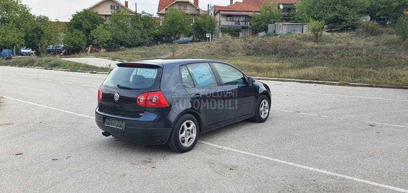 Volkswagen Golf 5 4// M O T I O N