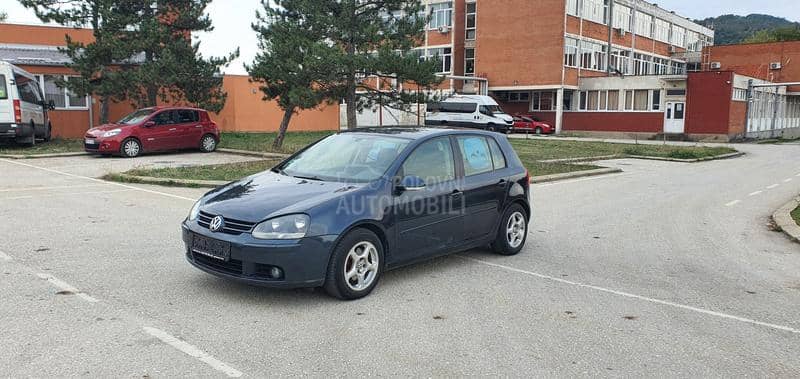Volkswagen Golf 5 4// M O T I O N