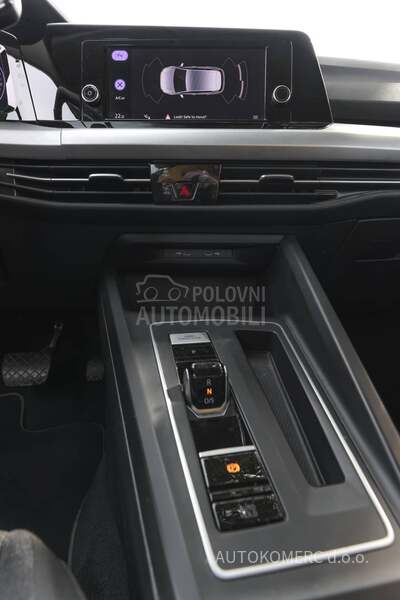 Volkswagen Golf 8 1.0 eTSI Dsg