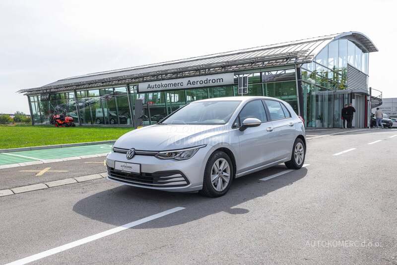 Volkswagen Golf 8 1.0 eTSI Dsg