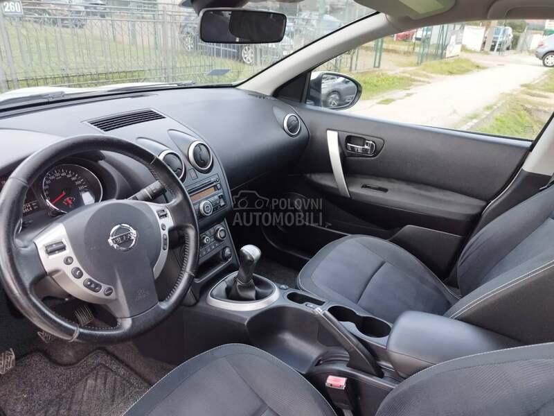 Nissan Qashqai 1.6