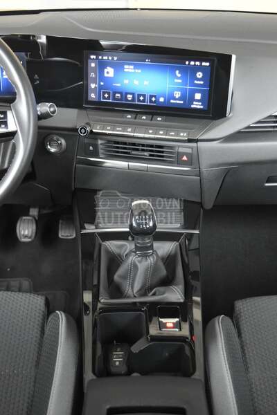 Opel Astra L Edition MT