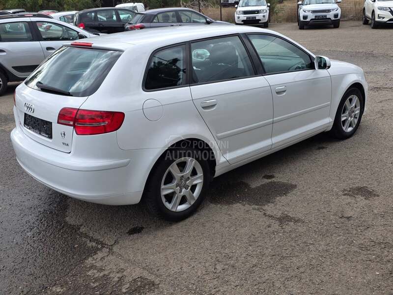 Audi A3 1.6td  NAV I/ALU