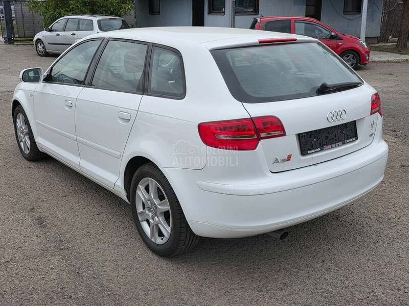 Audi A3 1.6td  NAV I/ALU